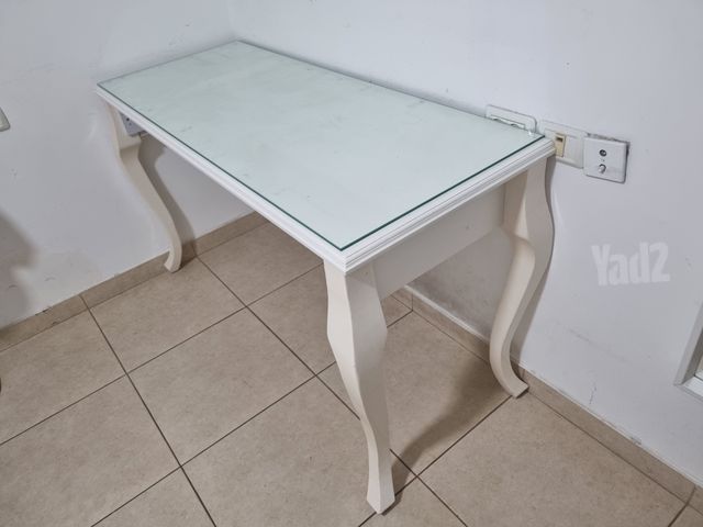 שולחן לימודים