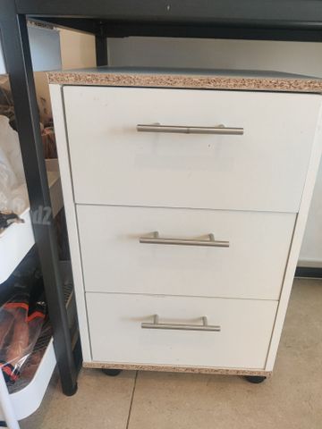שידה 3 מגירות