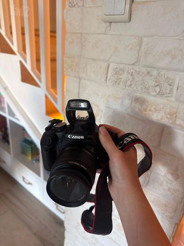 מצלמת dslr