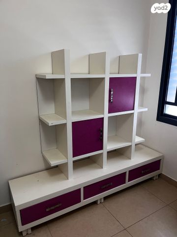 כוננית