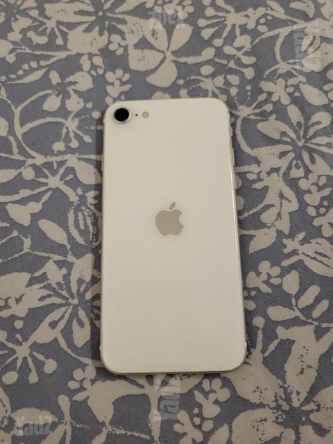 אייפון iPhone SE 2020