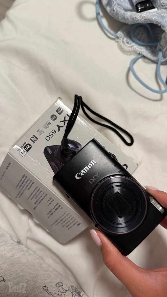 מצלמת canon ixy 650