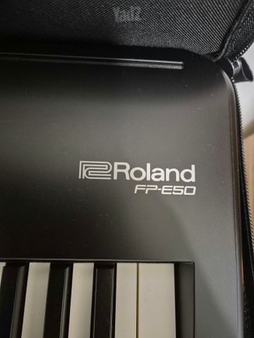 פסנתר חשמלי roland FP-E50