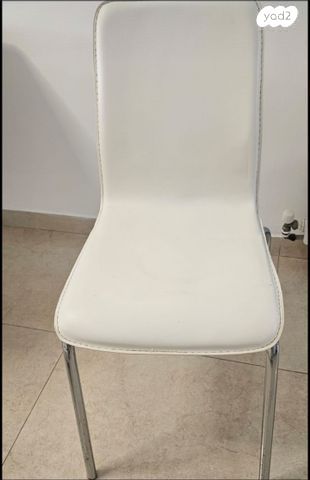כיסא לפינת אוכל