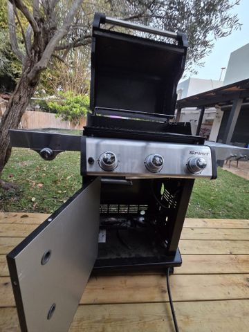 מנגל Weber