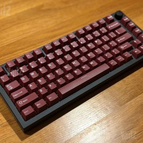 מקלדת מכנית GMMK PRO 75%
