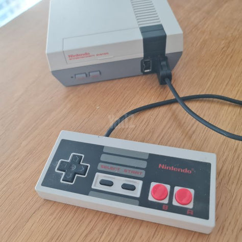 NES Classic Mini + שלט נוסף