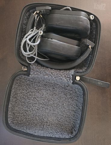 אוזניות CAMPFIRE CASCADE