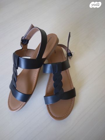 סנדלים חדשים