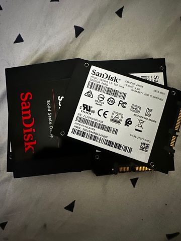 דיסקים של 240GB SSD