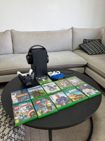 למכירה Xbox Series X
