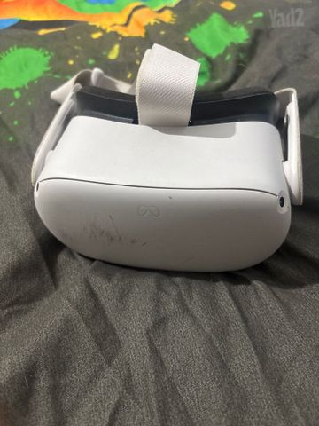 משקפי VR Meta Quest 2