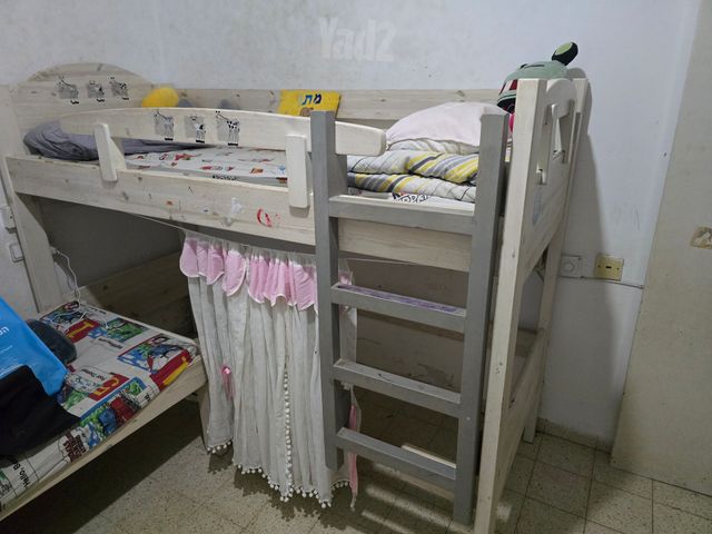 מיטת גלריה