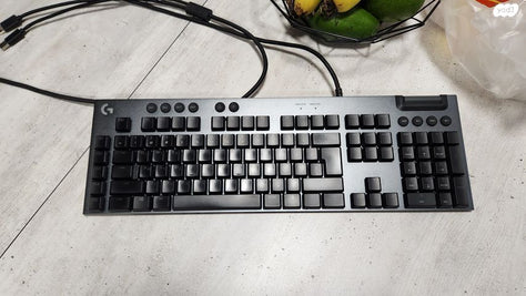 Logitech G815
