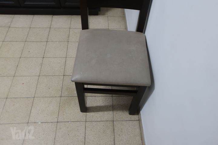 כיסאות