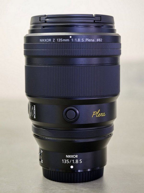 Nikon Z 135mm f/1.8 S Plena