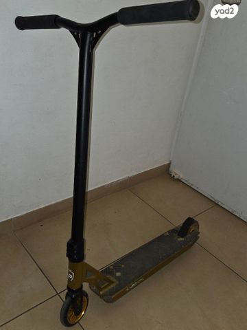 קורקינט leo pro צבע זהב