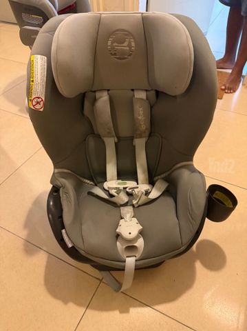כיסא בטיחות cybex
