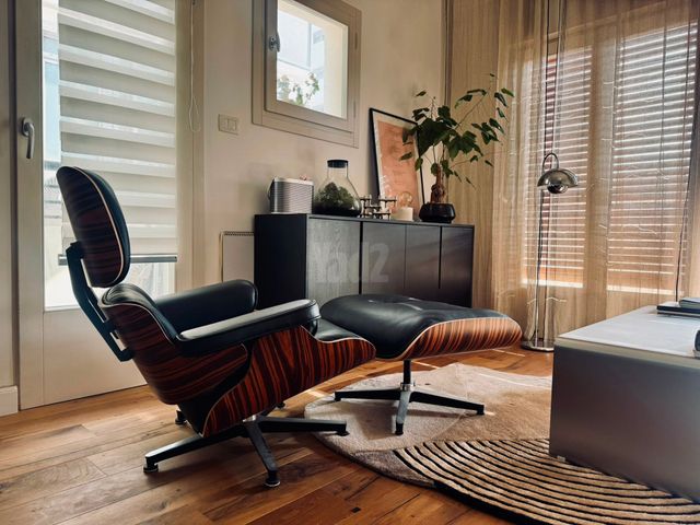 כורסא Eames Lounge + הדום