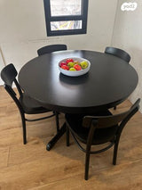 שולחן אוכל מעץ עם 4 כיסאות עץ