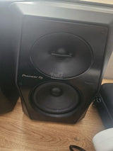 מוניטורים m 50