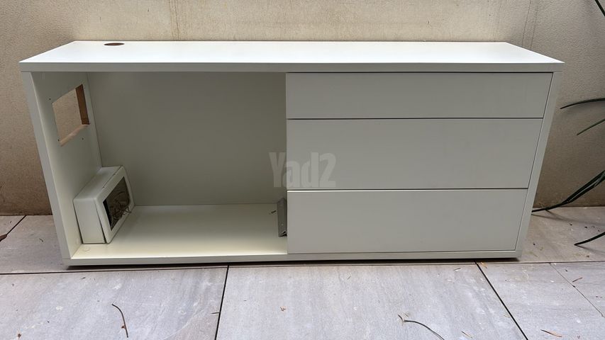 שידת מגירות
