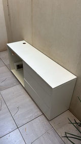 שידת מגירות