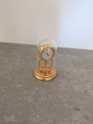 שעון נוי עם סבסבת