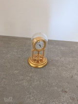 שעון נוי עם סבסבת