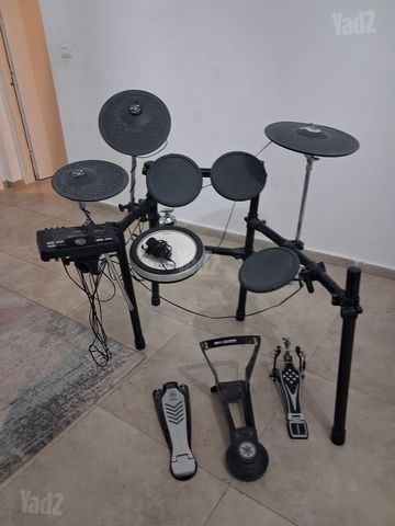 Yamaha DTX502 Electric DrumKit