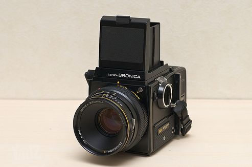 מצלמת Zenza Bronica SQ