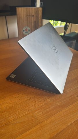 מחשב נייד Dell XPS 13