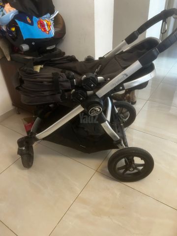 עגלת תאומים
