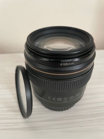 Canon EF 85 mm F1.8 USM