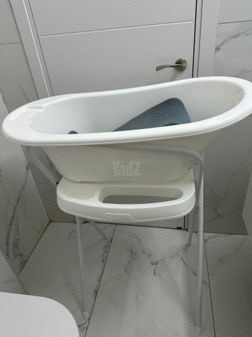 מקלחת ודפני