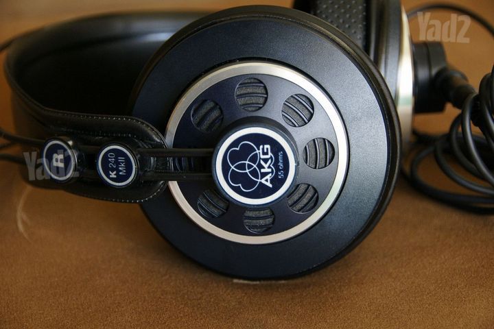 אוזניות AKG K240 MkII