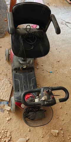 קלנועית חשמלית