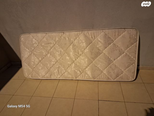 מזרון יחיד  190על 80 עובי 8סמ