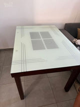 שולחן