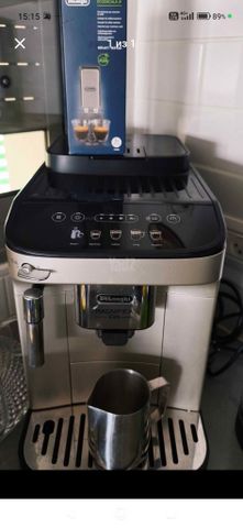 מכונת קפה Delonghi Magnifica