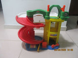 מוסך FISHER PRICE