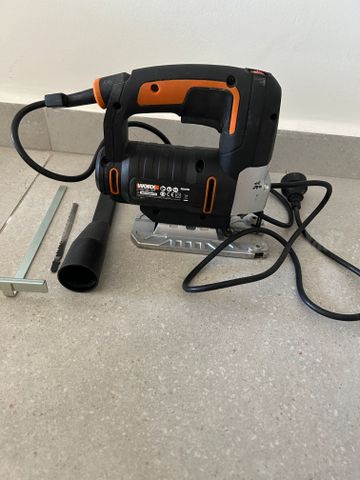 משור אנכי של WORK