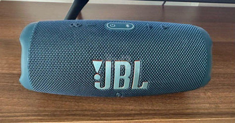 רמקול JBL charge 5