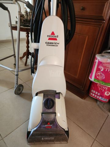 מנקה שטיחים