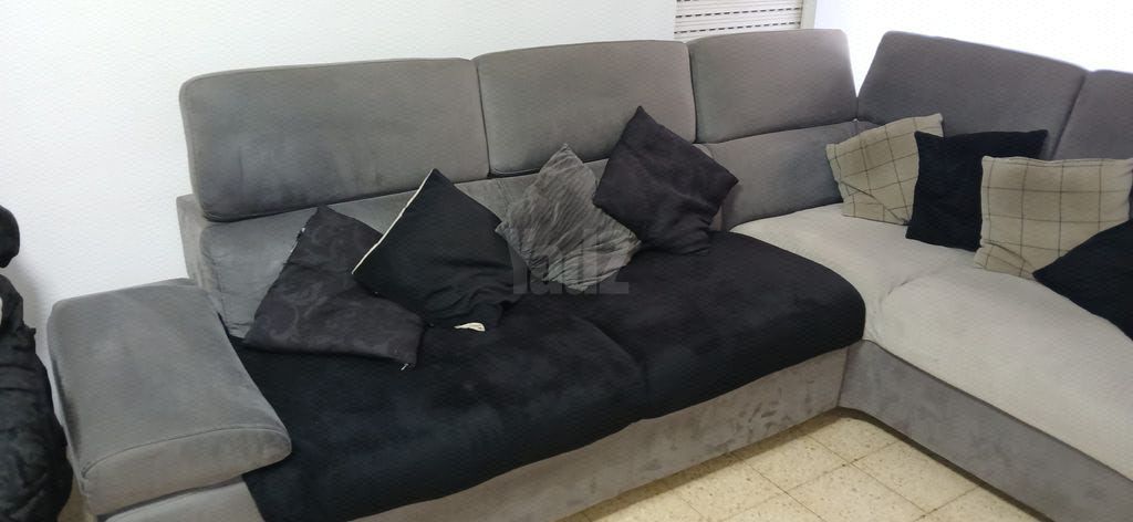סלון למכירה