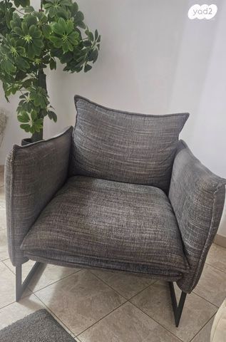 כורסת יחיד