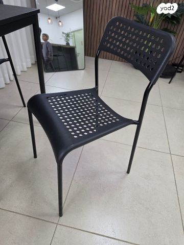 כסאות