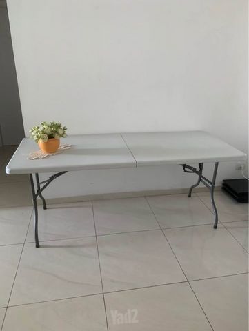שולחן מתקפל