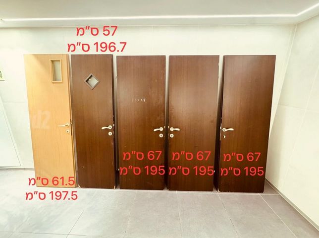 דלתות