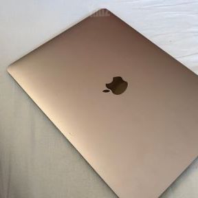 MacBook M1 256SSD
